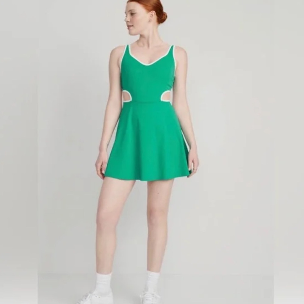 Old Navy PowerSoft Athleisure Dress Shelf-Bra Support Cutout Tennis Preppy Large